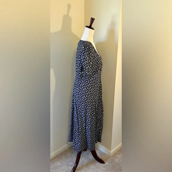 Sezane NWT SZ 6 Vic Dress Navy Floral Iconic French Midi Lanzarote Print - RARE! - Picture 7 of 13